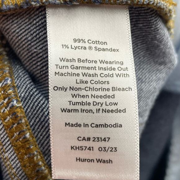 Talbots High Waist Relaxed Jeans Size 8 Blue Cotton Stretch Straight Leg - Picture 7 of 8